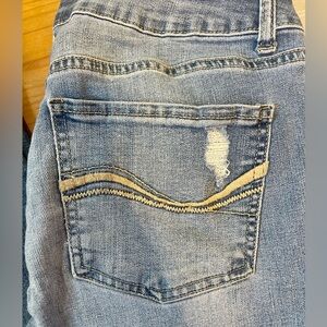 😁 SO Distressed Blue Women's Skinny Jeans